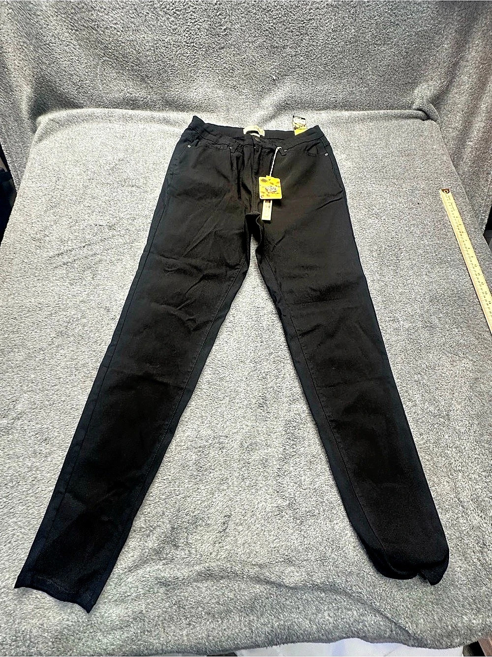 Hybrid Women's Black Skinny Jeans NWT